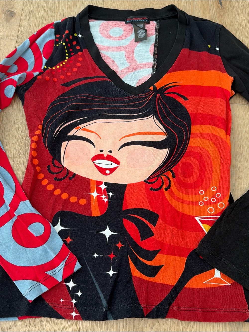 Custo Barcelona Red Orange Black Graphic V-Neck Long Sleeve Tee
